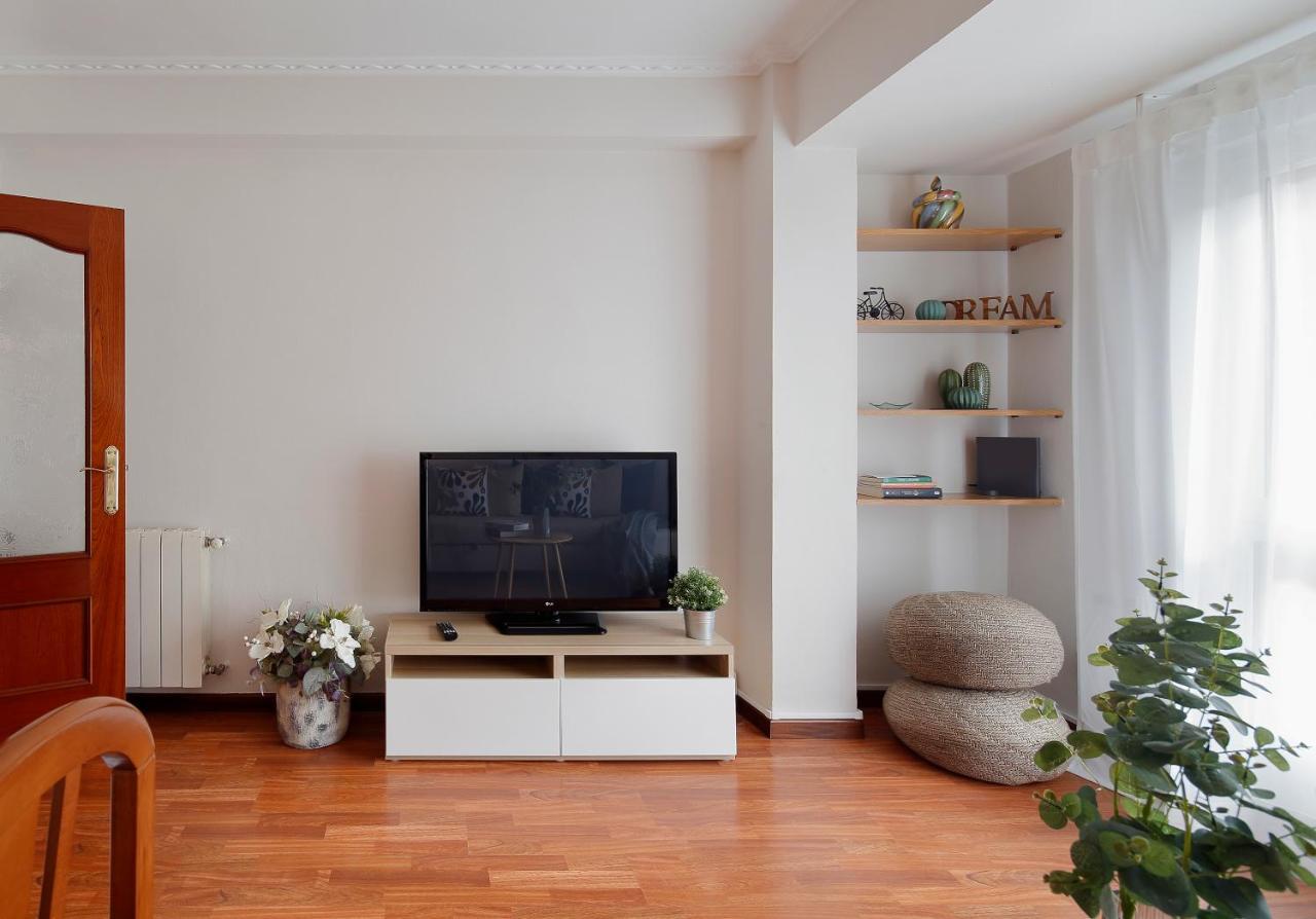 115A - Amplia Vivienda En Playa San Lorenzo Gijón Exteriör bild